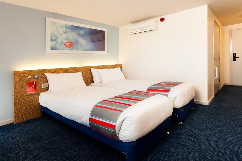แทรเวลลอดจ์ เบอร์ตัน อะพอน เทรนต์ เซ็นทรัล Hotel ดาร์บี ภายนอก รูปภาพ